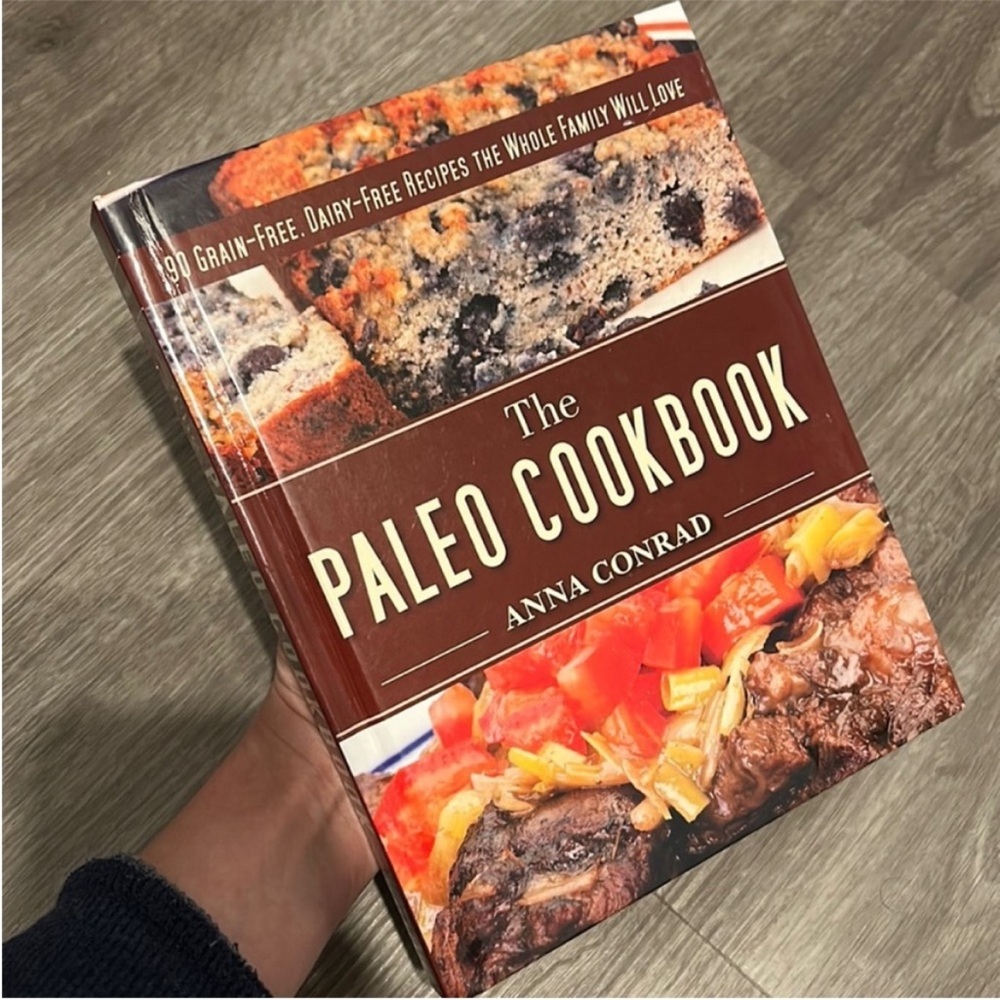 The Paleo Cookbook:90 Grain-Free, DairyFree Recipes